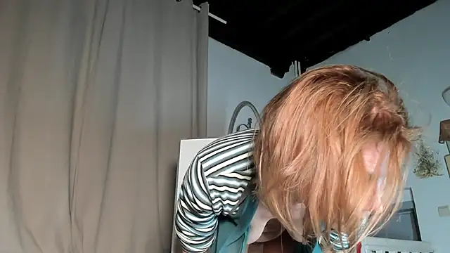 Lola Belgium online show from February 4, 9:20 pm