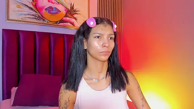 LauraAristizabal online show from November 27, 12:51 pm