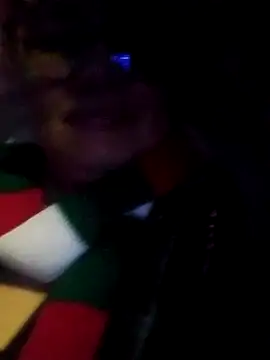 Snapshot of foxbell_lt chatting on December 8, 9:35 am foxbell lt online show from December 8, 9:35 am