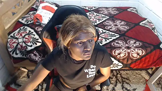 sexyjustin202 online show from February 26, 12:27 am