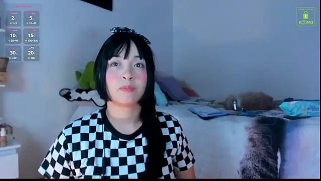 Snapshot of miaa-lee chatting on October 28, 2:26 am miaa-lee online show from October 28, 2:26 am