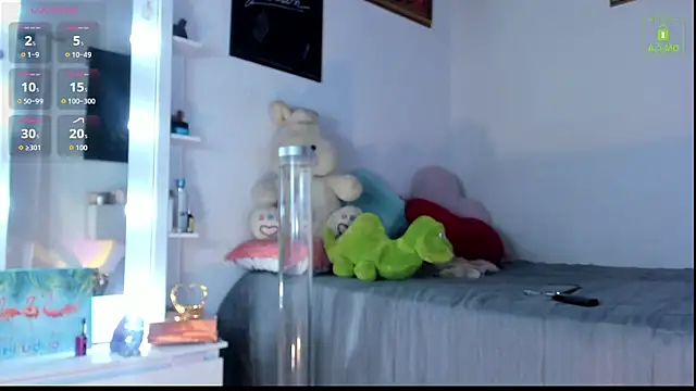 Snapshot of miaa-lee chatting on November 25, 3:39 am miaa-lee online show from November 25, 3:39 am