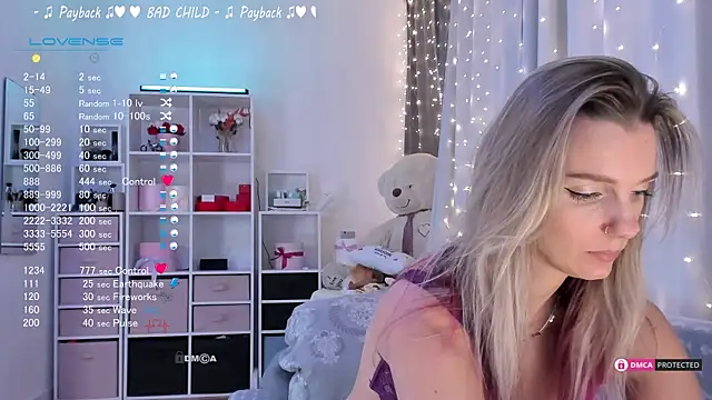 Karamelsw  online show from February 21, 12:05 am