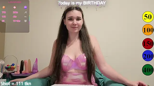 MaryHillx online show from September 27, 8:47 pm