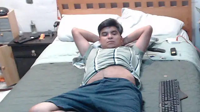 Snapshot of thor000089 chatting on December 11, 3:47 pm thor000089 online show from December 11, 3:47 pm