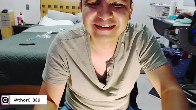 thor000089 online show from January 10, 1:40 am