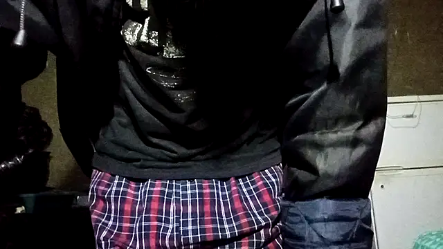 clintsix online show from April 18, 10:21 pm