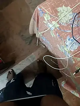 Snapshot of Mallupaiyanaachu chatting on January 1, 1:48 pm Mallupaiyanaachu online show from January 1, 1:48 pm