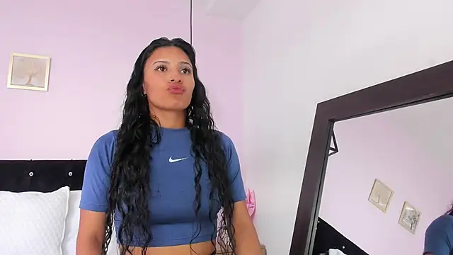 Snapshot of CeliWoods chatting on March 22, 4:37 pm CeliWoods online show from March 22, 4:37 pm