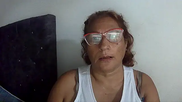 charrysexy1 online show from January 6, 1:26 pm