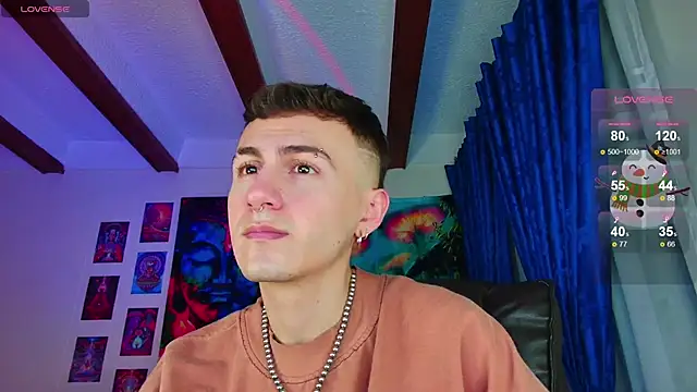 Snapshot of dimitri-bilak chatting on December 14, 12:11 am dimitri-bilak online show from December 14, 12:11 am