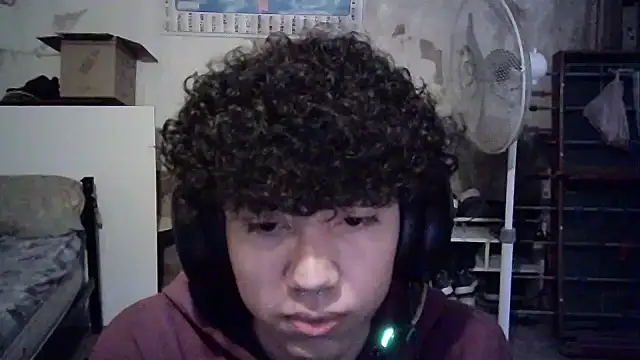 Emv2 online show from April 8, 7:36 pm