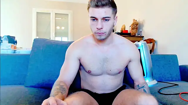 Snapshot of Elkafit28 chatting on March 19, 12:56 pm Elkafit28 online show from March 19, 12:56 pm