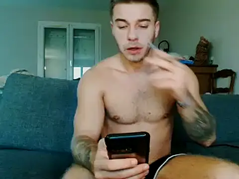 Snapshot of Elkafit28 chatting on October 28, 7:56 am Elkafit28 online show from October 28, 7:56 am