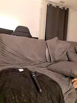 Snapshot of XLisaxx chatting on January 19, 4:33 am XLisaxx online show from January 19, 4:33 am