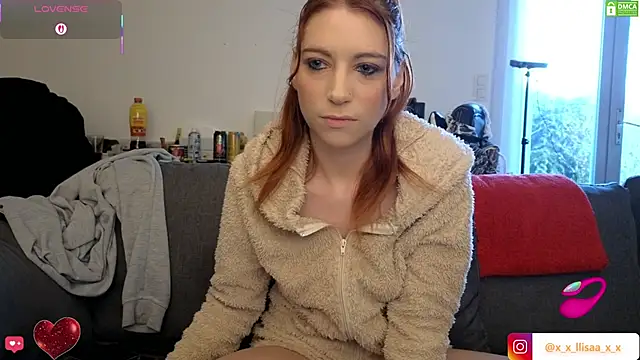 Snapshot of XLisaxx chatting on March 8, 6:21 am XLisaxx online show from March 8, 6:21 am