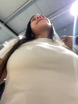 Reggie-Liam online show from December 18, 8:03 pm