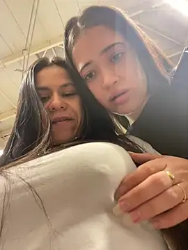 Reggie-Liam online show from December 18, 11:19 pm