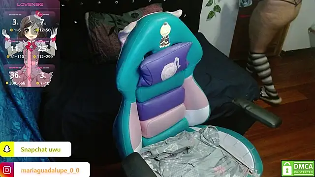 Snapshot of litlle_cat chatting on December 4, 5:50 am litlle cat online show from December 4, 5:50 am