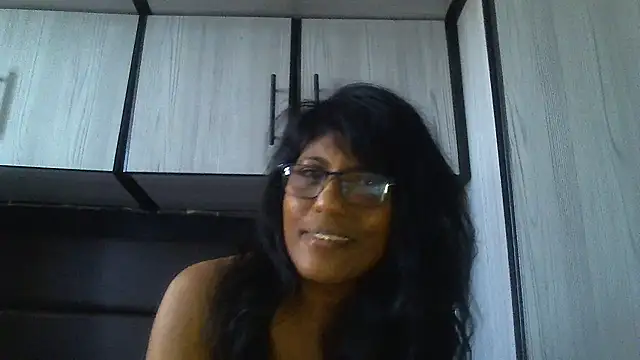 MsAttitude online show from December 29, 9:50 am