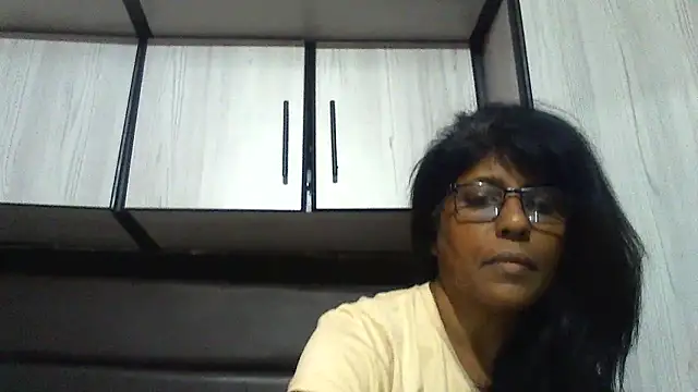 MsAttitude online show from February 8, 1:44 pm