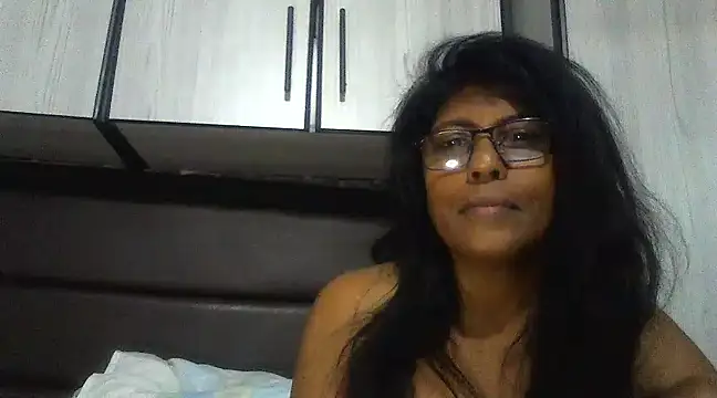 MsAttitude online show from March 17, 5:27 pm