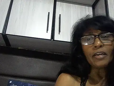 Snapshot of MsAttitude chatting on October 14, 6:58 am MsAttitude online show from October 14, 6:58 am