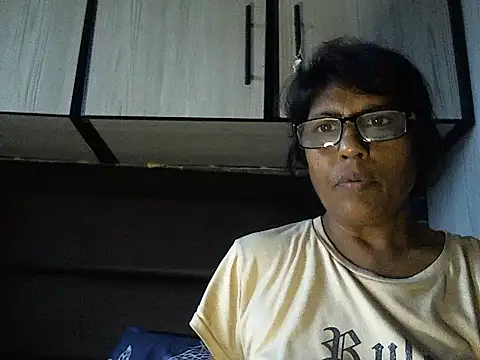 Snapshot of MsAttitude chatting on November 24, 5:40 am MsAttitude online show from November 24, 5:40 am