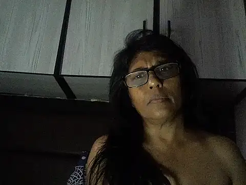 Snapshot of MsAttitude chatting on November 27, 1:24 pm MsAttitude online show from November 27, 1:24 pm