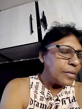 MsAttitude online show from June 3, 7:11 am