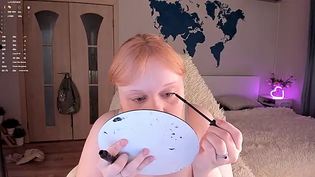 Snapshot of LisaLaas chatting on March 5, 2:23 pm LisaLaas online show from March 5, 2:23 pm