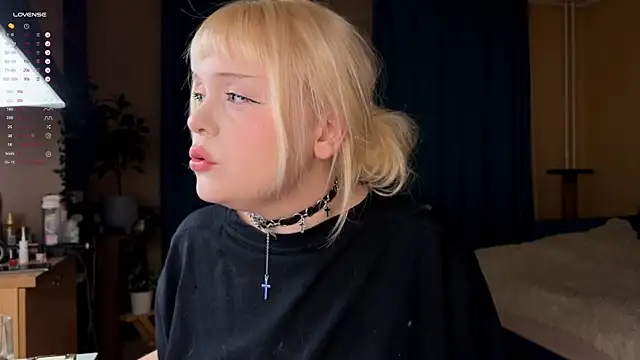 Snapshot of LisaLaas chatting on September 30, 8:47 pm LisaLaas online show from September 30, 8:47 pm