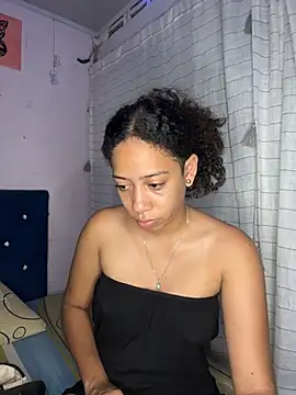 Miley and Vash online show from October 22, 4:18 pm