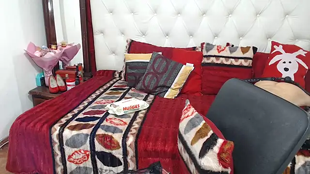 Snapshot of Andrea_slophy chatting on February 19, 10:42 pm Andrea slophy online show from February 19, 10:42 pm