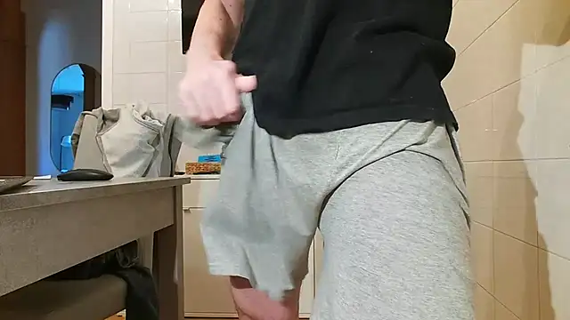 Snapshot of asa92921 chatting on February 23, 2:35 pm asa92921 online show from February 23, 2:35 pm