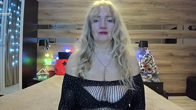 TrueFoxyyy online show from January 30, 8:53 pm