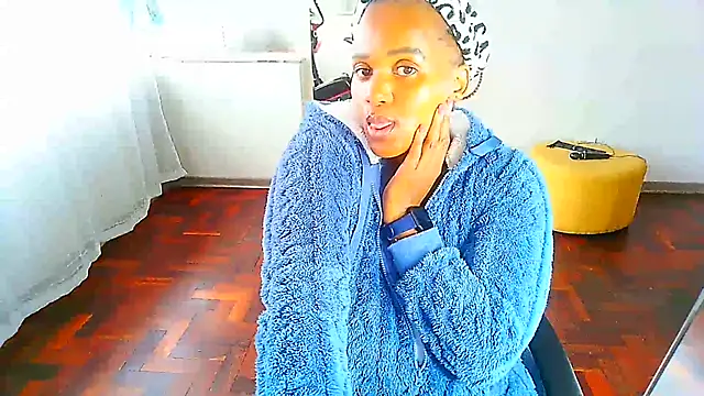 Snapshot of Charlie-Crawford chatting on February 19, 3:38 pm Charlie-Crawford online show from February 19, 3:38 pm