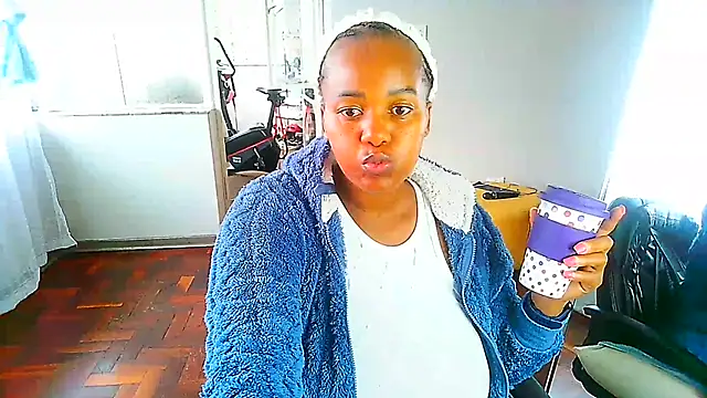 Snapshot of Charlie-Crawford chatting on February 20, 4:50 am Charlie-Crawford online show from February 20, 4:50 am