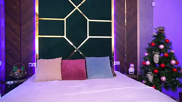 Snapshot of LittleeCutee chatting on January 10, 7:14 am LittleeCutee online show from January 10, 7:14 am