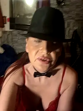 Snapshot of dominatrixredsonyja chatting on December 5, 4:34 pm dominatrixredsonyja online show from December 5, 4:34 pm