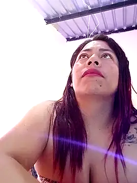 Snapshot of scarlett_bigboobs1 chatting on December 9, 3:44 pm scarlett bigboobs1 online show from December 9, 3:44 pm