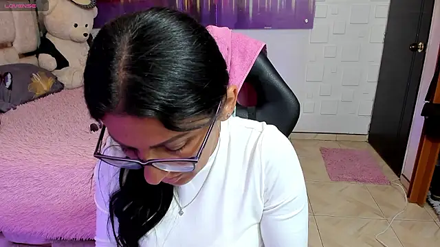 alma blue online show from March 21, 11:08 pm