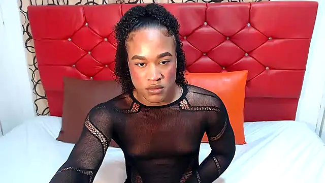 Snapshot of dirtydolltsx chatting on October 8, 10:51 pm dirtydolltsx online show from October 8, 10:51 pm