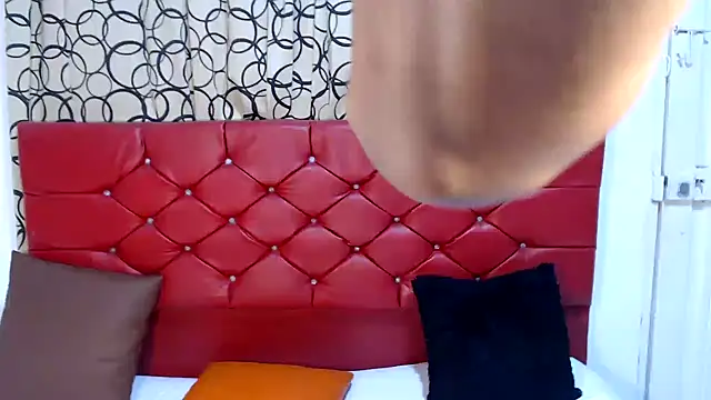 Snapshot of dirtydolltsx chatting on October 10, 9:25 pm dirtydolltsx online show from October 10, 9:25 pm