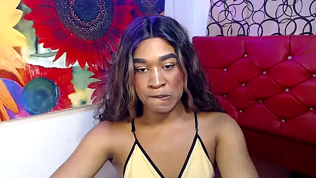 Snapshot of dirtydolltsx chatting on October 25, 1:51 pm dirtydolltsx online show from October 25, 1:51 pm