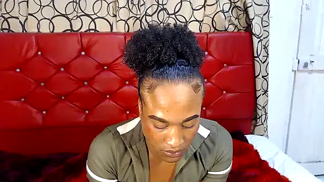 Snapshot of dirtydolltsx chatting on November 4, 10:31 pm dirtydolltsx online show from November 4, 10:31 pm