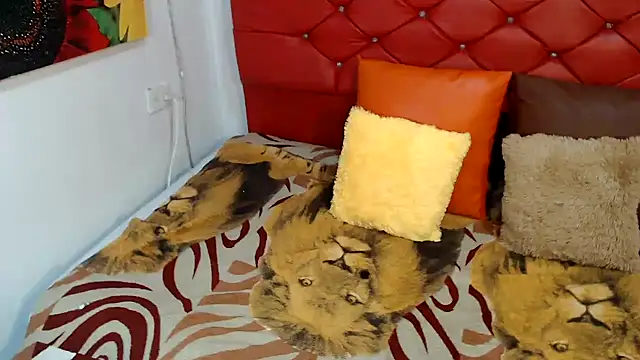 Snapshot of dirtydolltsx chatting on November 11, 3:01 pm dirtydolltsx online show from November 11, 3:01 pm