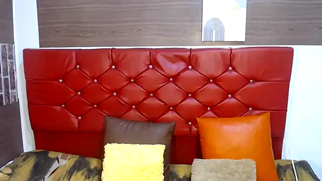 Snapshot of dirtydolltsx chatting on December 3, 7:34 pm dirtydolltsx online show from December 3, 7:34 pm