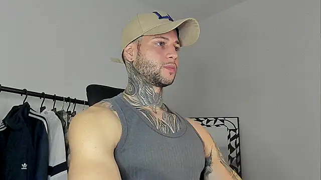  jamesleandros1 online show from October 25, 2:30 am