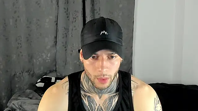  jamesleandros1 online show from January 17, 11:30 pm